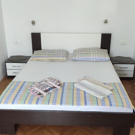 Apartment Iv&An Макарска Екстериор снимка