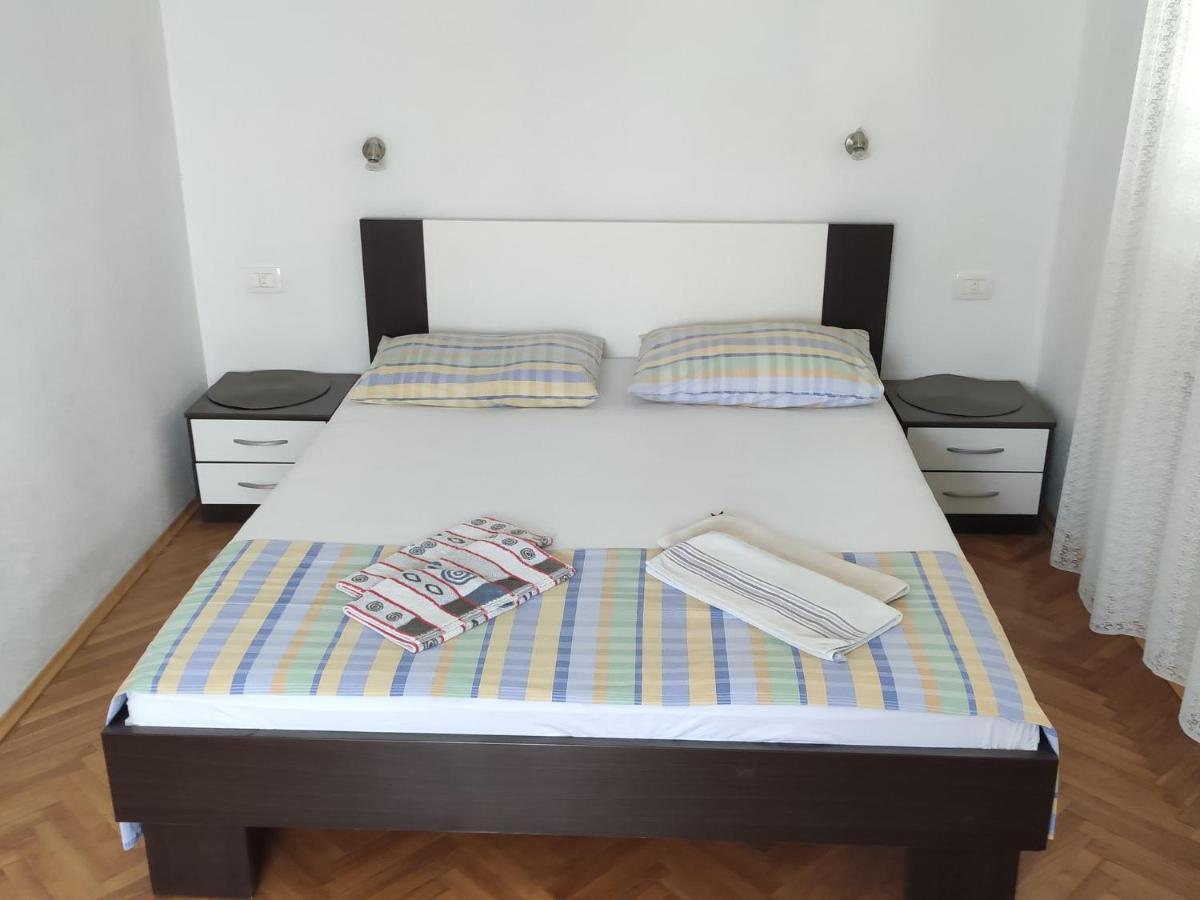 Apartment Iv&An Макарска Екстериор снимка