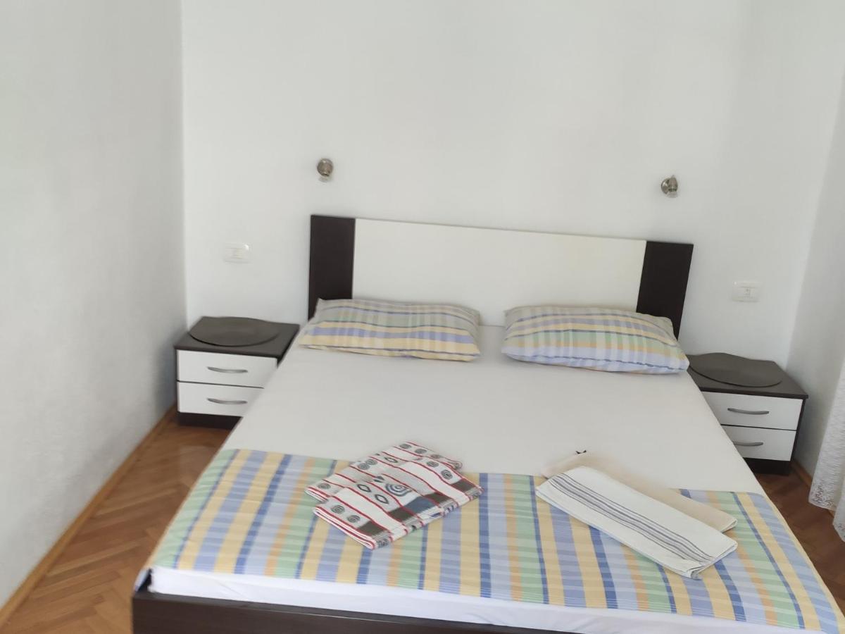 Apartment Iv&An Макарска Екстериор снимка